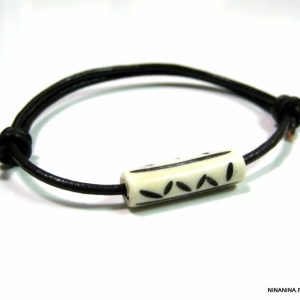 Bracelet cordon cuir et os organique