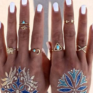 Lot de 7 bagues bohème en métal argenté vieilli