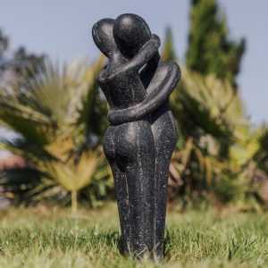 Statua Coppia di innamorati che si abbracciano all&rsquo;amore Giardino esterno Nero Antico 60cm